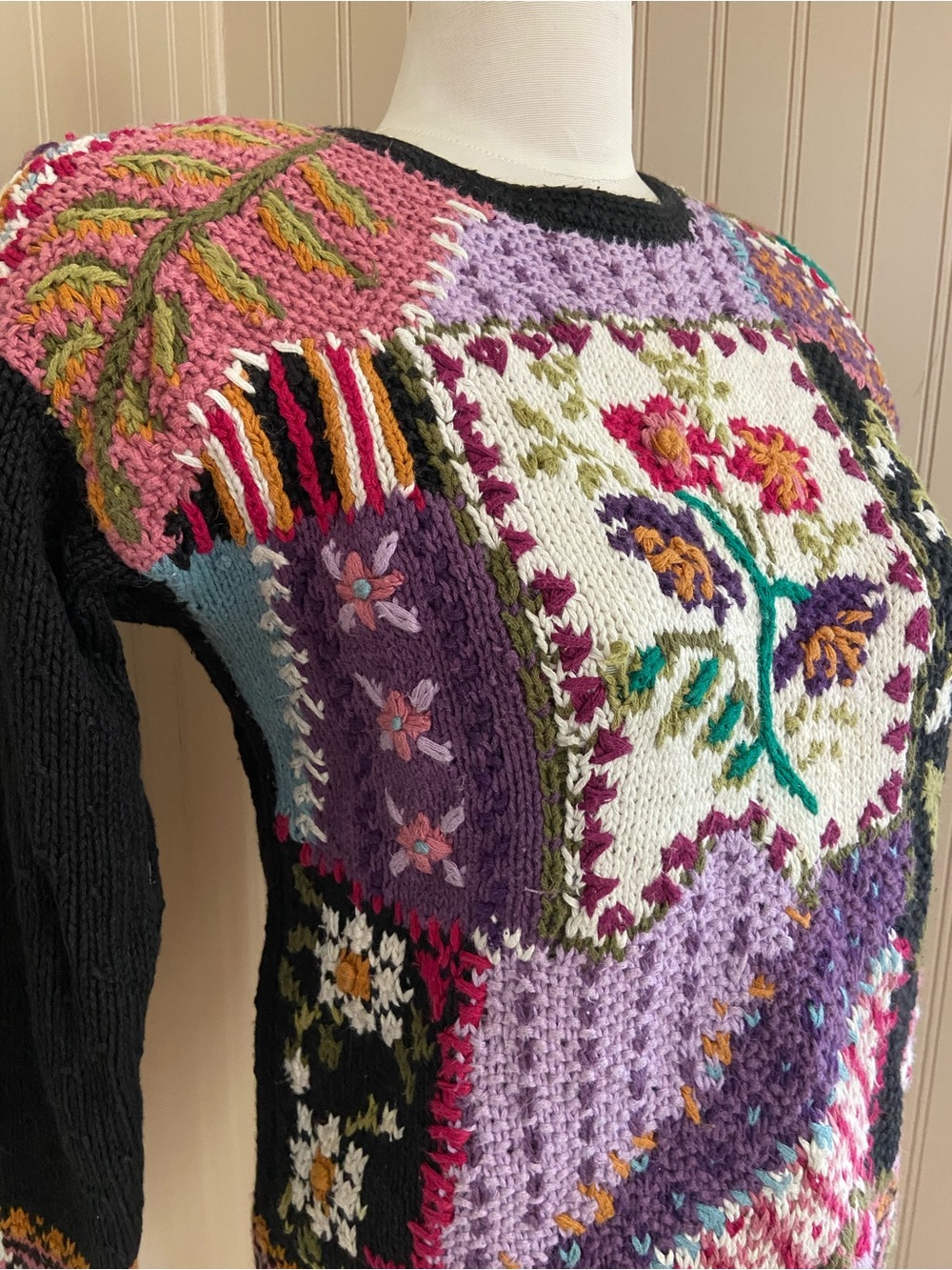 Signature by Northern Isles Knitted by Hand Colourful Sweater Women’s Size M - Picture 3 of 10